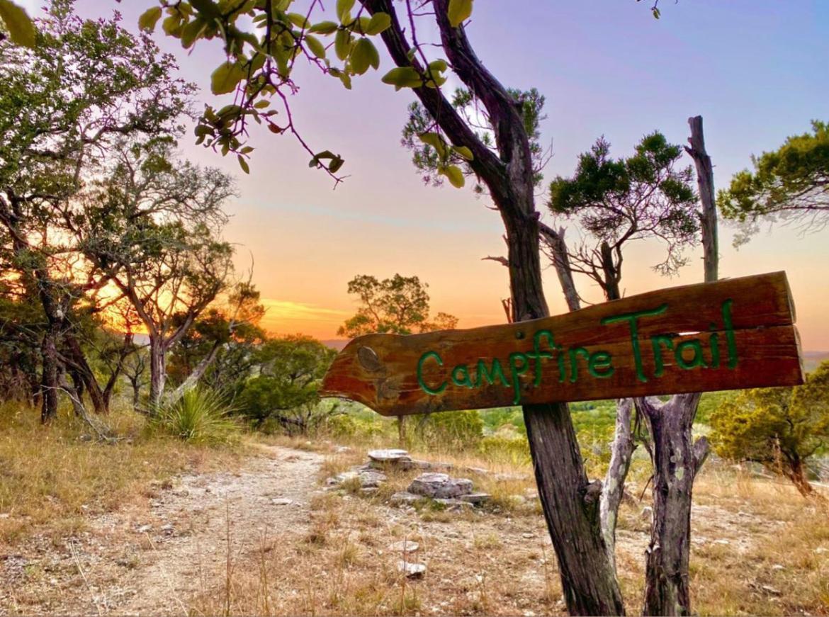 Montesino Ranch Lodging Villa Wimberley Buitenkant foto